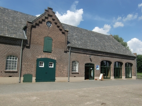 Kleve : Ortsteil Keeken, Spicker, Beckers halber Hof, in dem ehem. Wirtschaftsgebäude ist das Besucher-Infozentrum Keeken "De Gelderse Poort" ( Kultur- und Naturlandschaft ) untergebracht.